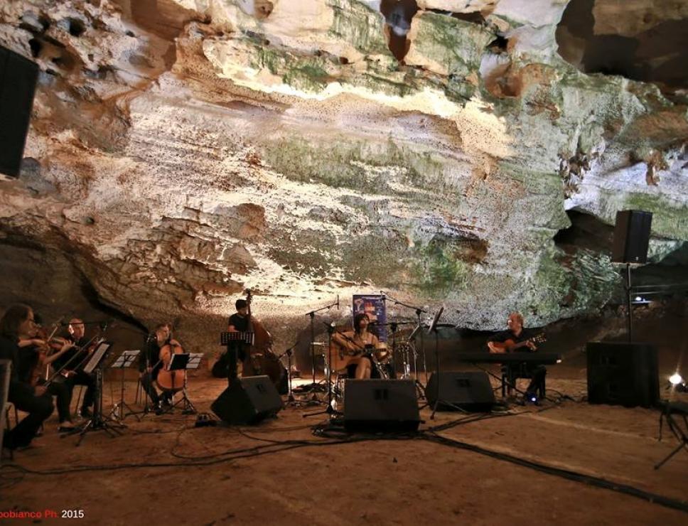 Cala Gonone Jazz 2015 - concerto nelle Grotte del bue marino