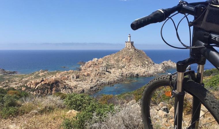 Bici all'Asinara - Faro di Punta Scorno