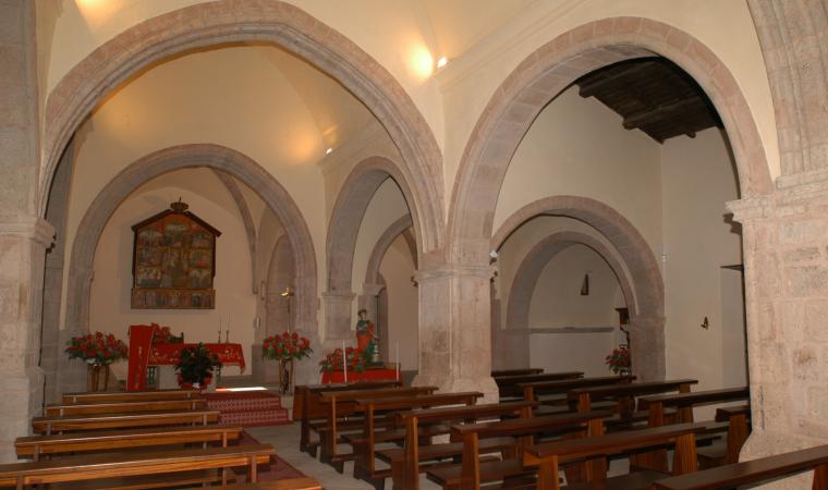Chiesa santa Barbara, interno - Olzai