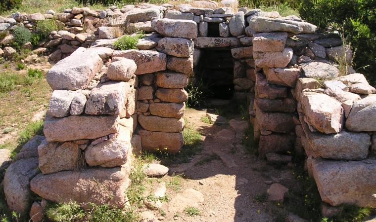 Complesso archeologico  Sos Nurattolos - Alà dei Sardi