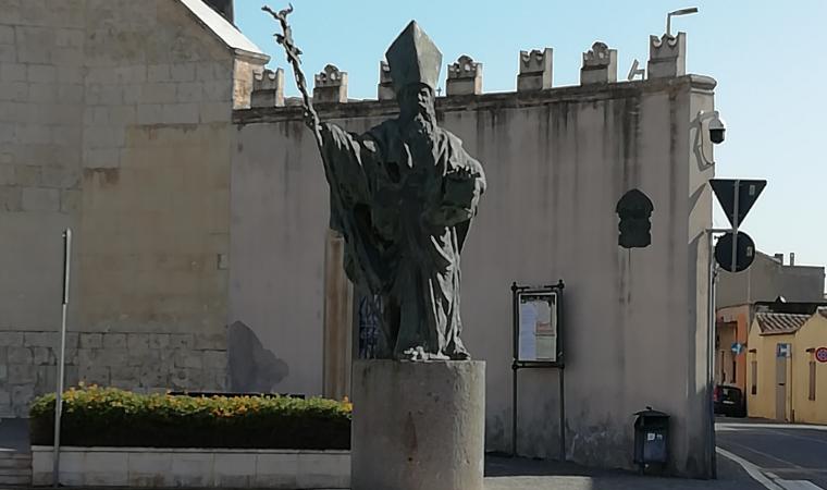 statua Sant'Ambrogio - Monserrato