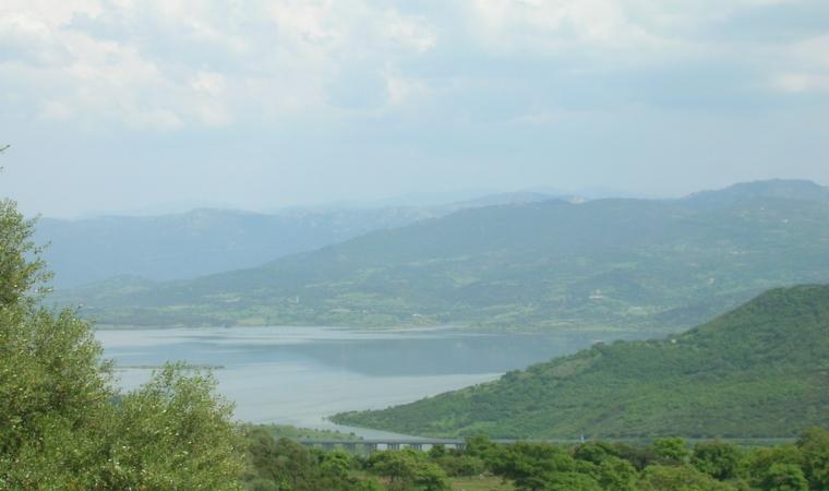 Vista dal lago Omodeo - Norbello