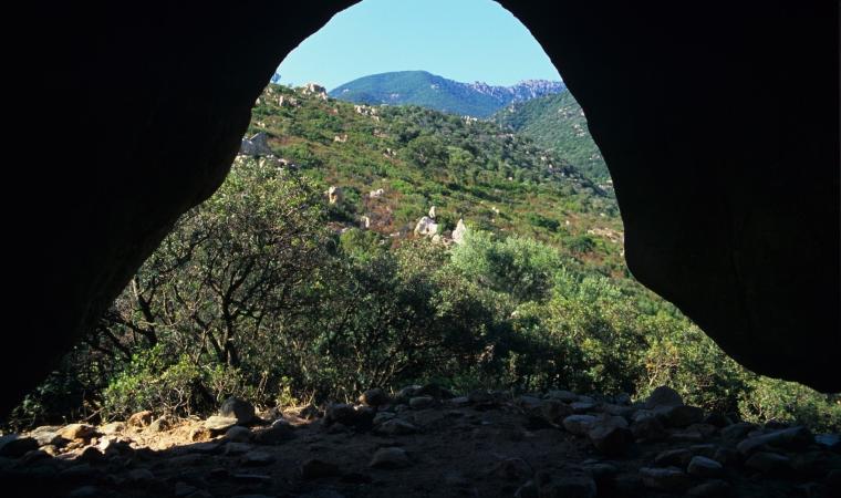Vista dall'interno de sa_gruta de Sa Fraigada - Santadi