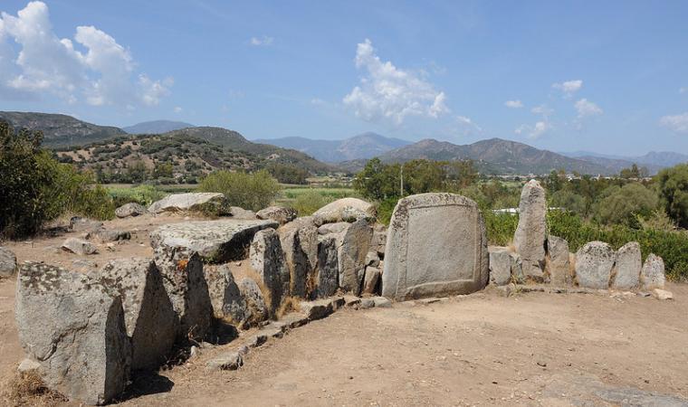 Tomba di Giganti - S'Ortali 'e su monti - Tortolì