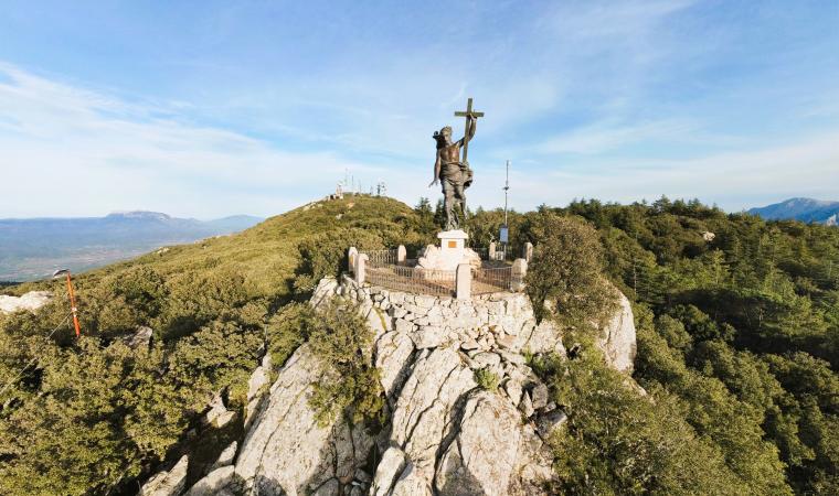 Statua del Redentore sul Monte Ortobene, Nuoro