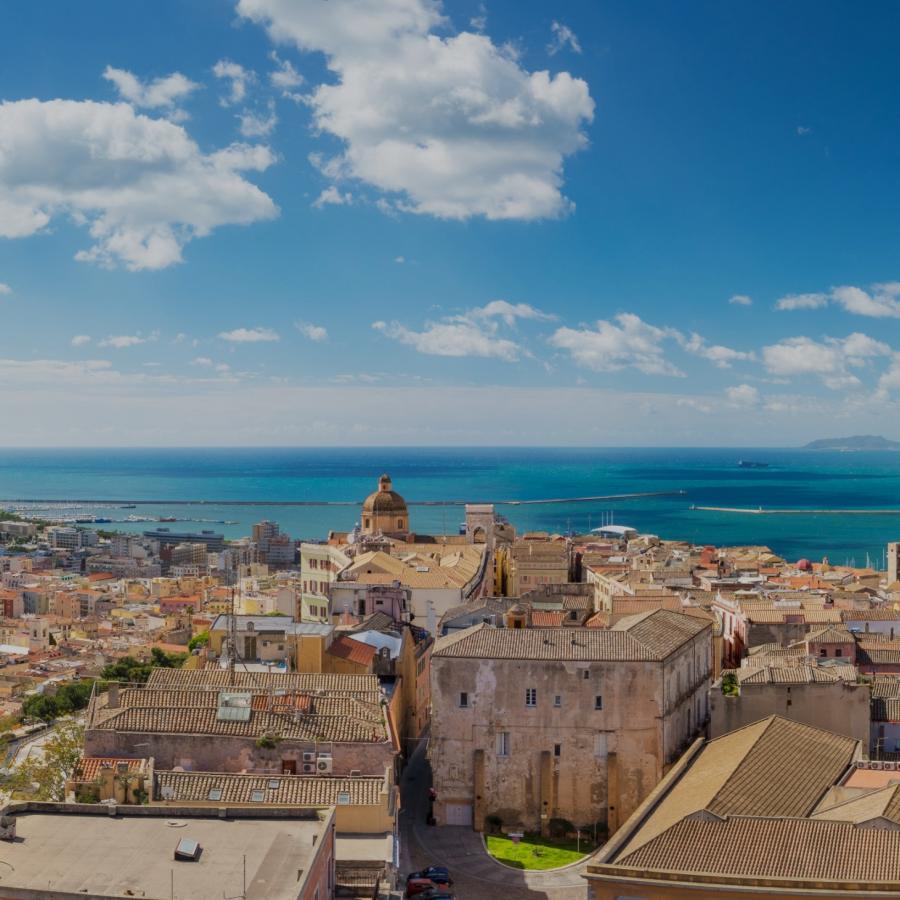Cagliari dall'alto - vista dal centro storico