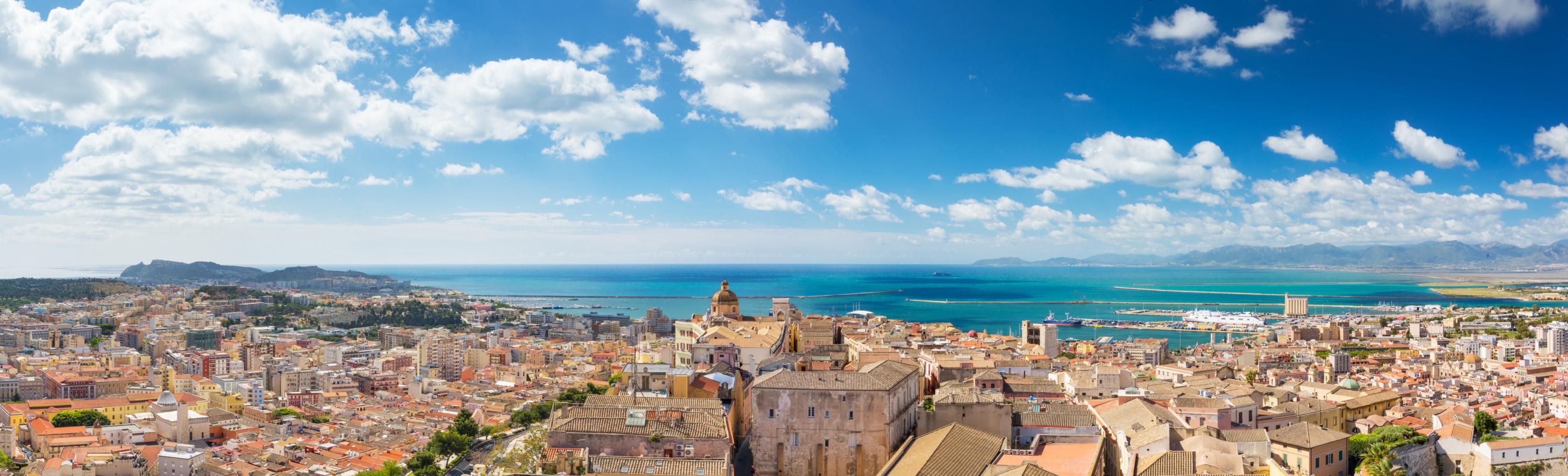 Cagliari dall'alto - vista dal centro storico